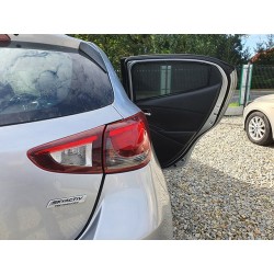 Jaluzele parasolare pentru Mazda 2 Hatchback 5 uși (2014–prezent)